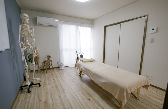 小倉南区で慢性的なX脚による膝痛を根本改善する整体院｜福岡県北九州市の整体なら小豆